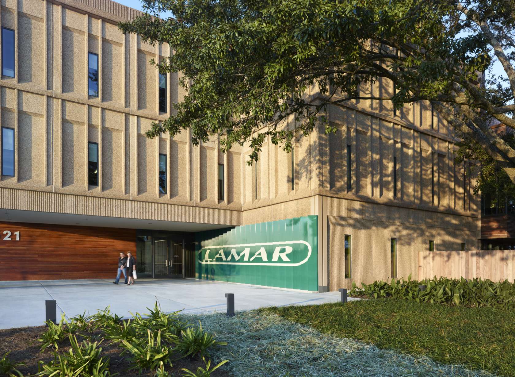 Lamar Advertising Corporate Headquarters Architizer