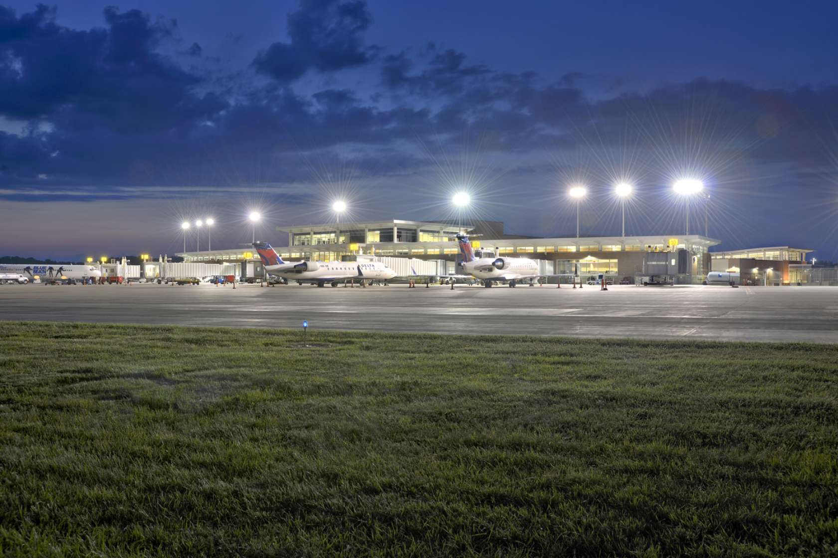 General Wayne A. Downing Peoria International Airport Architizer