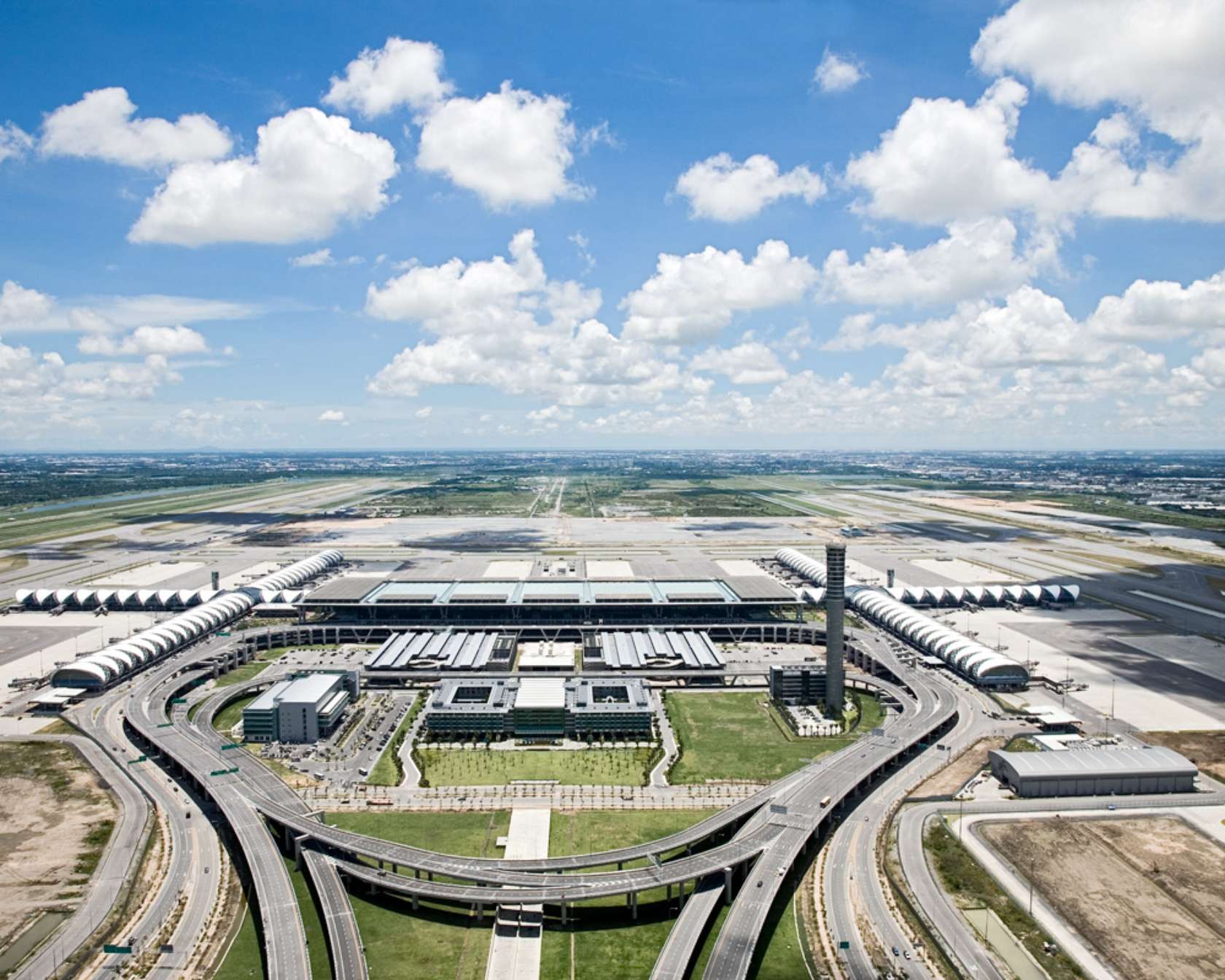 SUVARNABHUMI INTERNATIONAL AIRPORT - Architizer