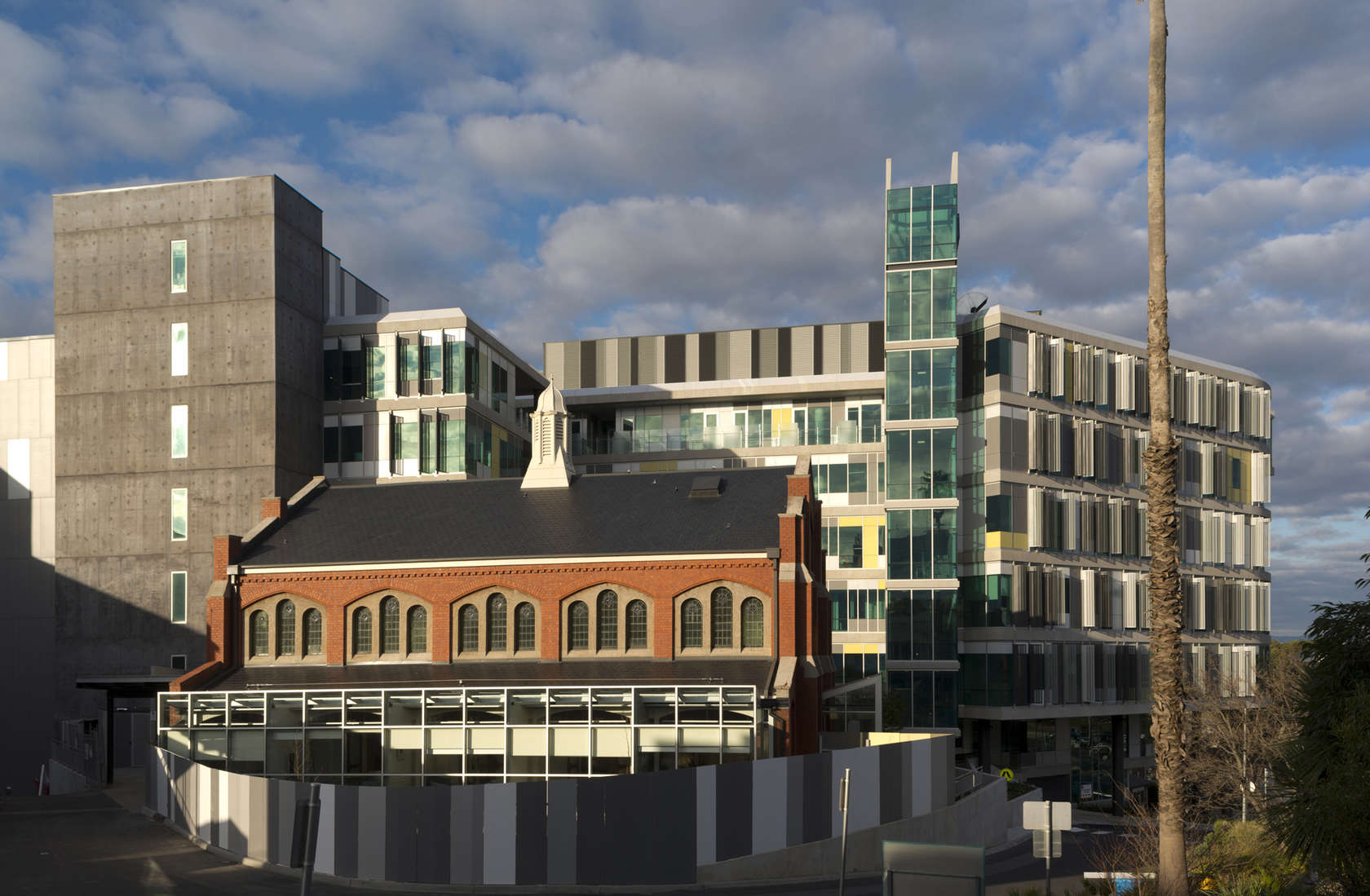 The Olivia Newton-john Cancer And Wellness Centre - Architizer