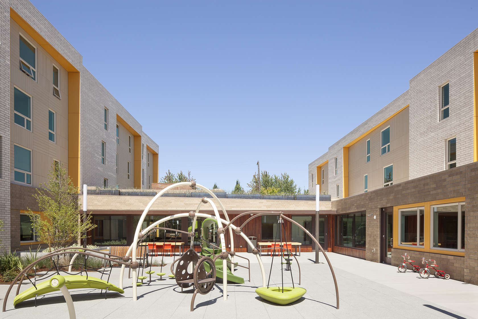 Beech Street Apartments / LifeWorks NW Architizer