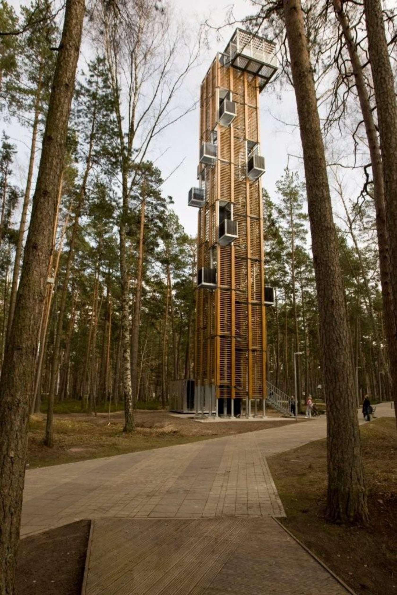 Observation Tower Crazynipod