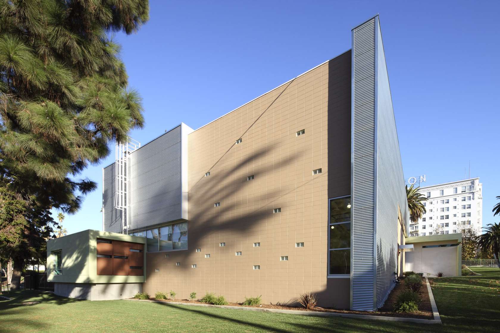 Lafayette Park Recreation Center - Architizer